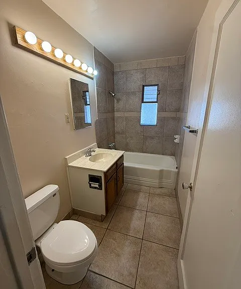 601 N Swan Rd — Photo 9