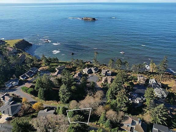 4th image of Tl 9800 Sea Crest Dr