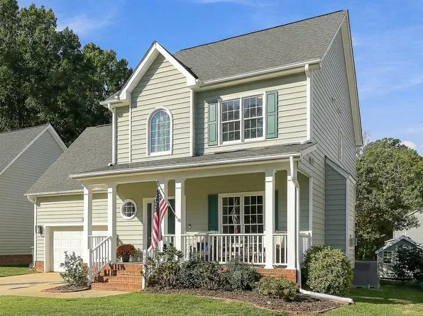 9004 Erinsbrook Dr, Raleigh, NC 27617