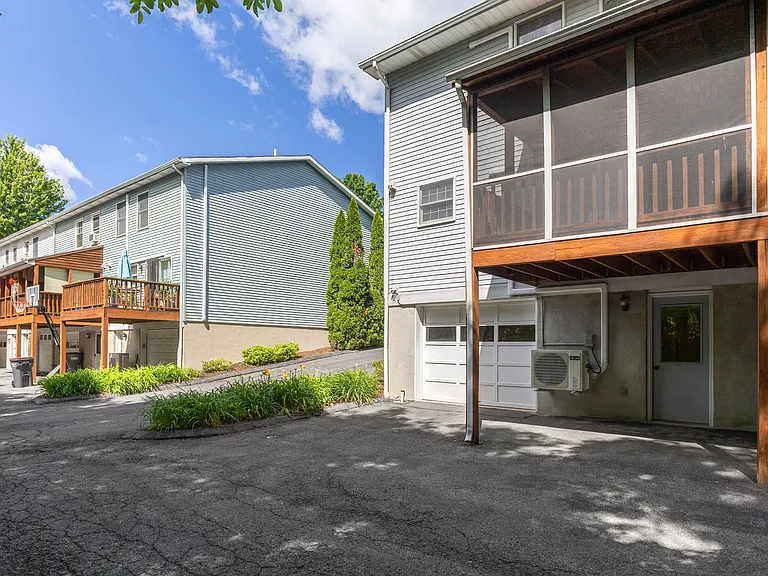 630 Galen Dr — Photo 35