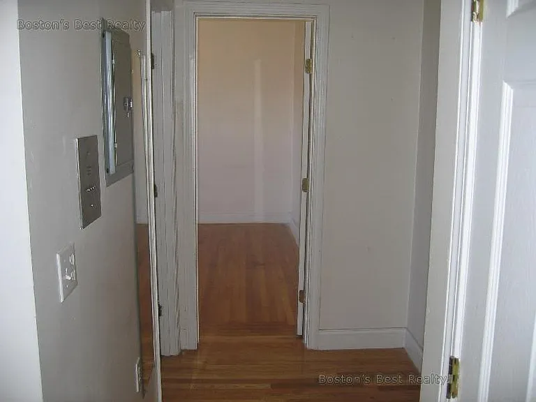 31 Saint Lukes Rd #14 — Photo 7