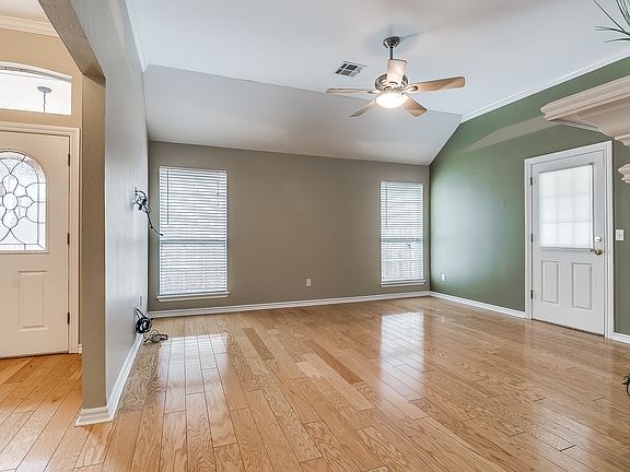 5th image of 6913 NW 133rd St