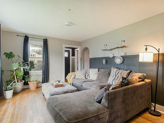 3rd image of 202 N Laird St