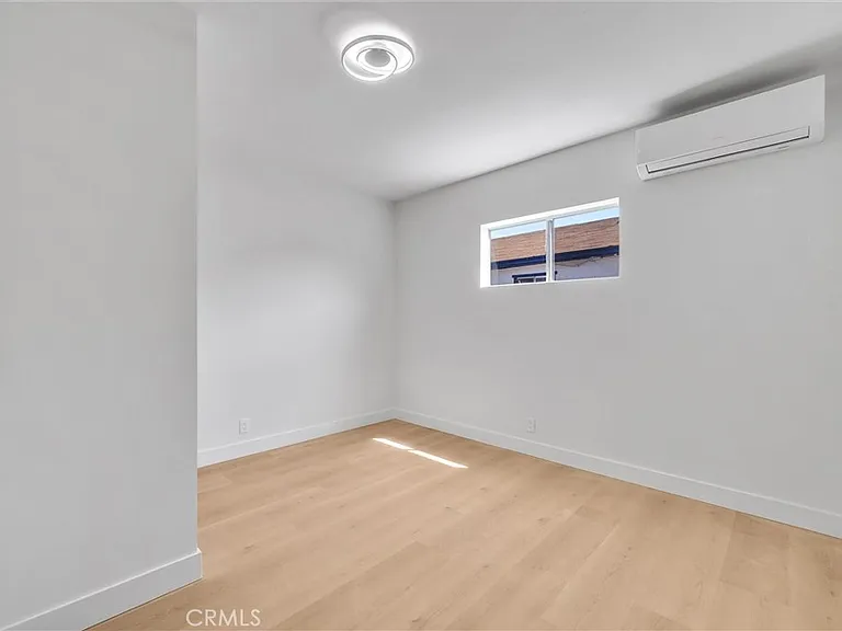 2305 Sesmas St — Photo 15