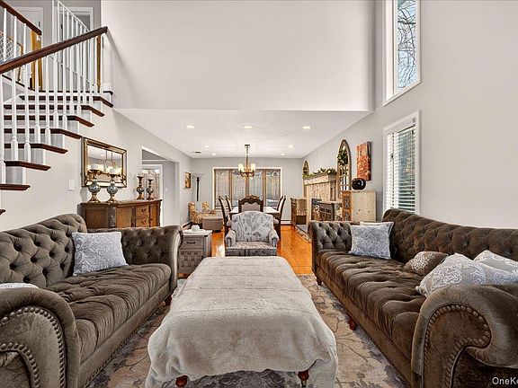 3rd image of 111 Aspen Road
