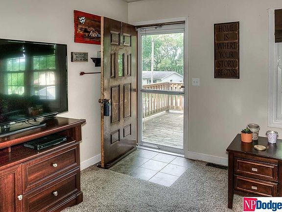3rd image of 1409 Englewood Dr