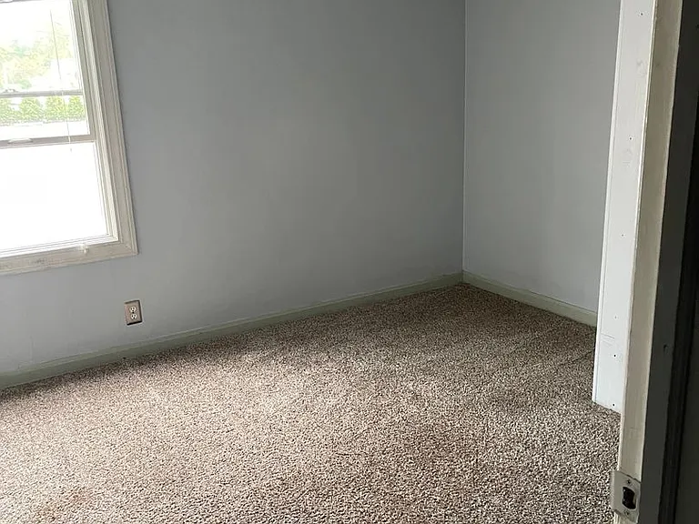 37939 Vine St — Photo 12