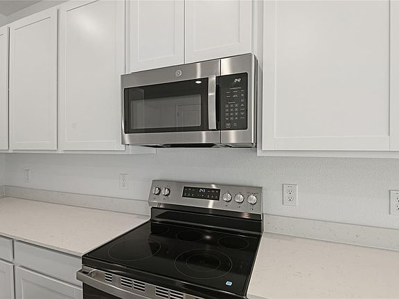 5th image of 6098 SW 64th Ter