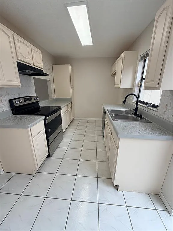 2 bed, 2.5 bath, 1104 sqft, $1,750 — Photo 4