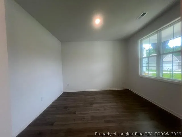 4 bed, 2.5 bath, 2767 sqft, $2,300 — Photo 3