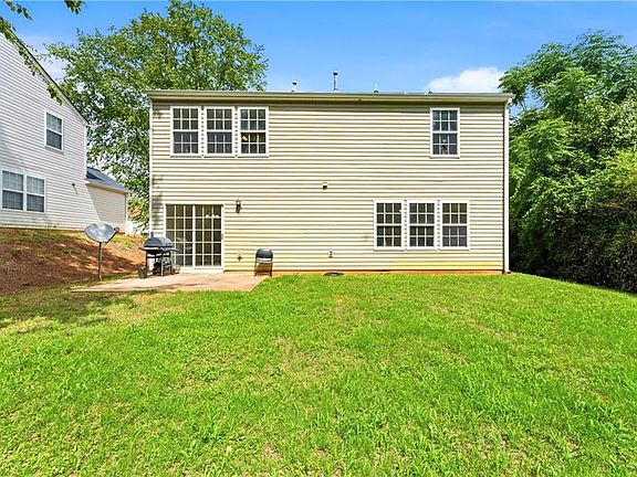 2nd image of 4055 Springvale Way