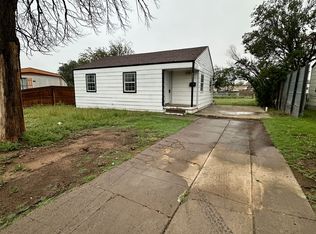 2003 N Manhattan St, Amarillo, TX 79107