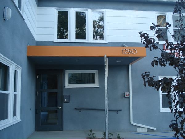 1st image of 1250 Edris Dr APT 2