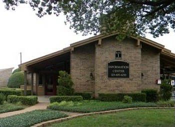 1st image of 2400 Arrowhead Dr APT 252