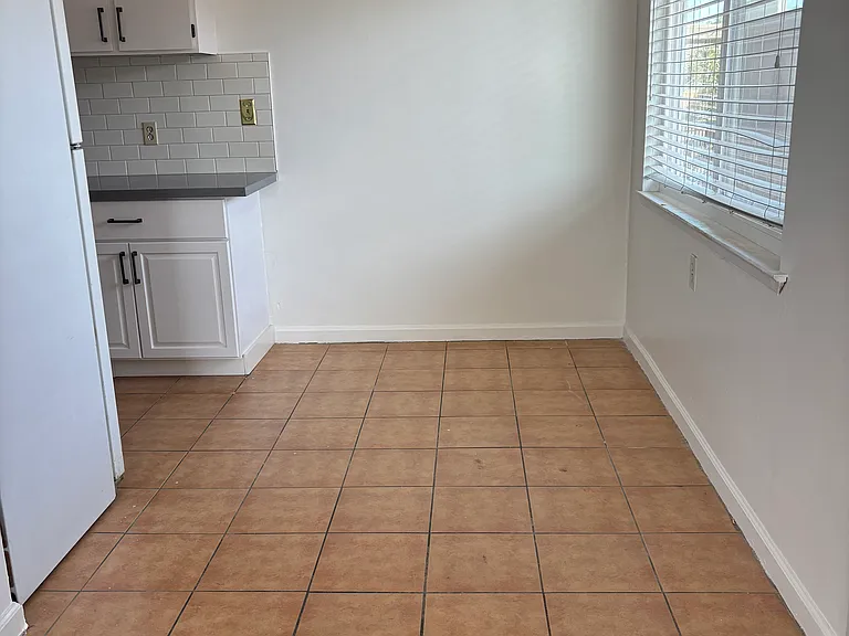 3020 35th Ave #15 — Photo 6