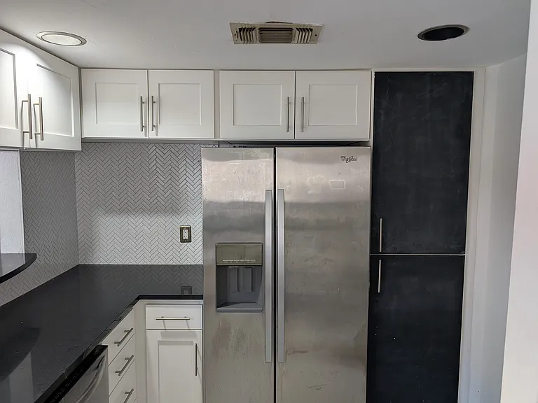 2852 Lee St — Photo 5