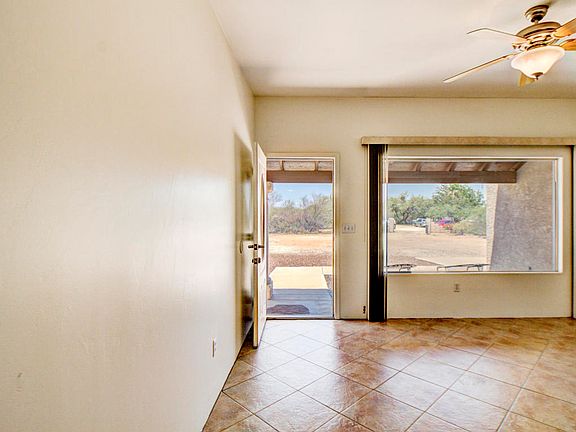 3rd image of 17135 S Alvernon Way