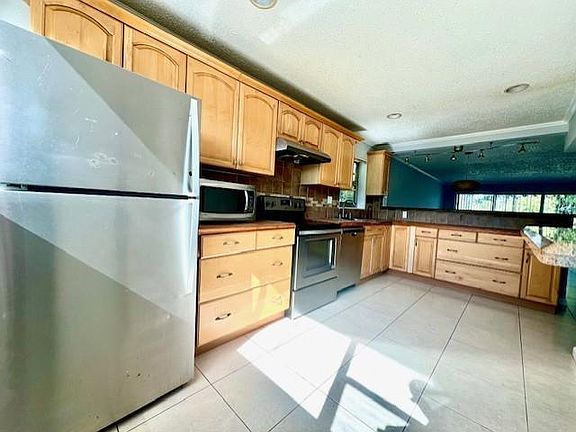 5th image of 8411 Lagos De Campo Blvd APT 301U