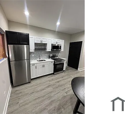 2 bed, 1300 sqft, $2,000 — Photo 2