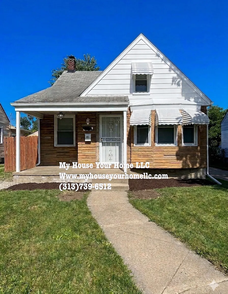 3 bed, 845 sqft, $1,300 — Photo 1
