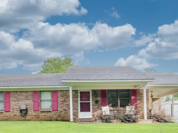 320 Beechwood Dr, Killen, AL 35645