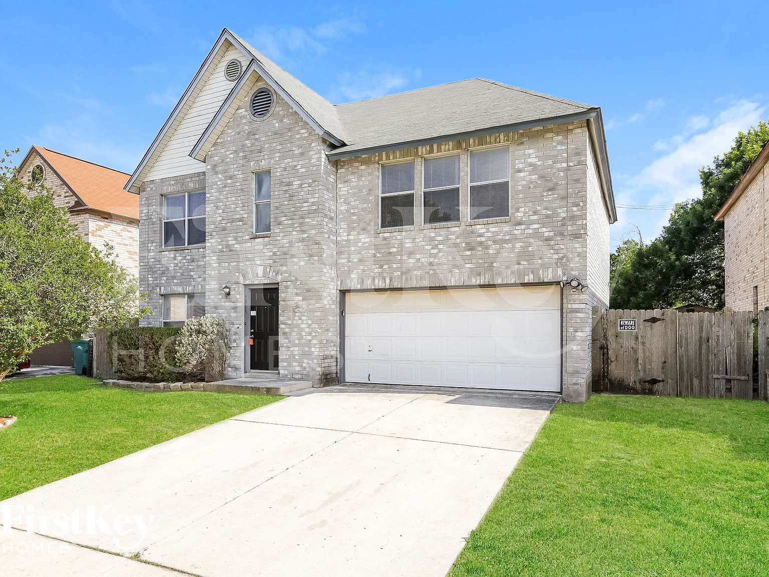 3 bed, 2.5 bath, 2105 sqft, $1,440 — Photo 2