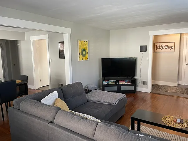 3107 Kinmont St #2 — Photo 4