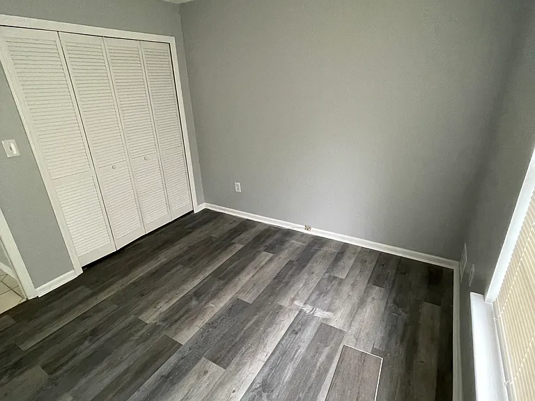 6 Prestwick Way — Photo 4