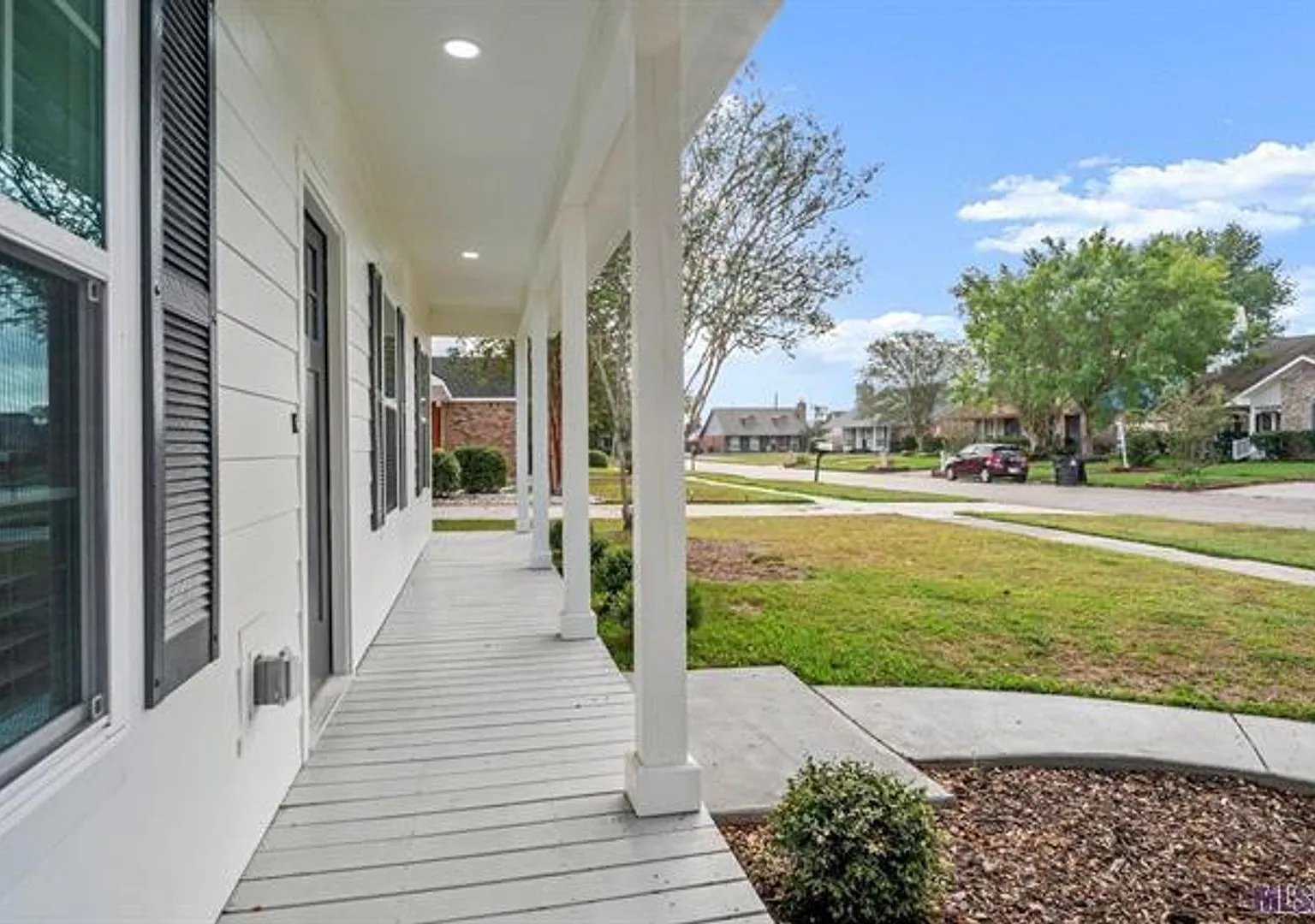 Newly constructed home with custom details — Photo 2