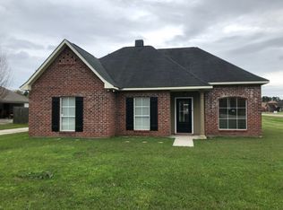 33734 Duff Rd, Walker, LA 70785