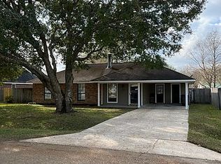 13923 Oak Tree Dr, Baton Rouge, LA 70818