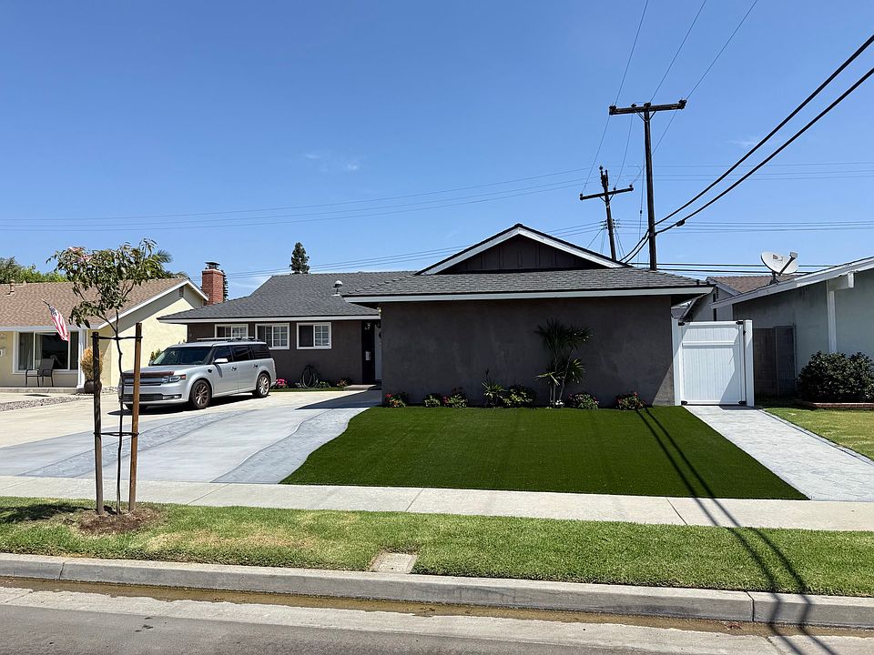 1st image of 6811 Oxford Dr