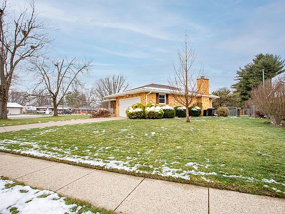 2nd image of 5302 Sandstone Dr