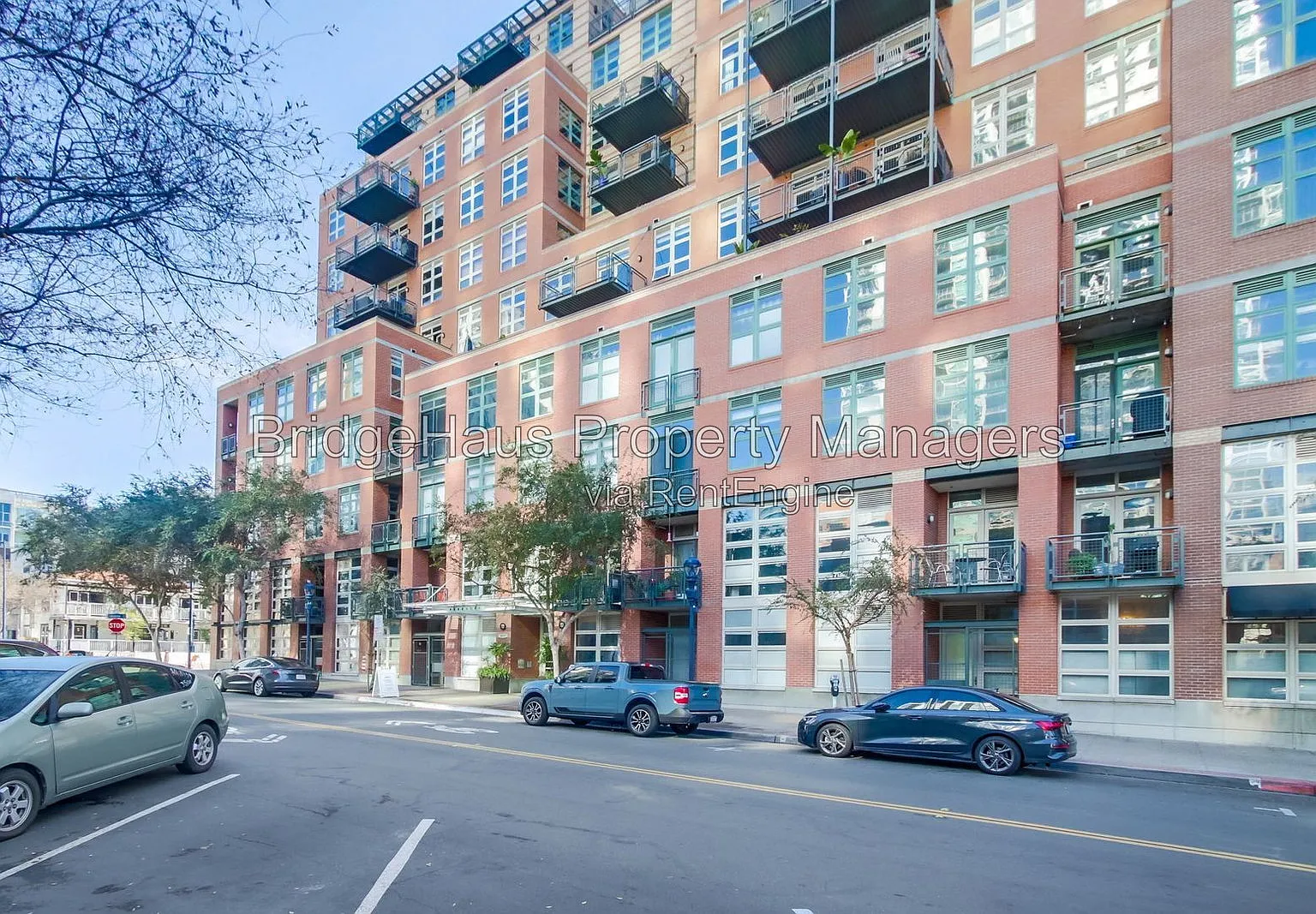 1 bed, 2.0 bath, 1162 sqft, $3,795 — Photo 3