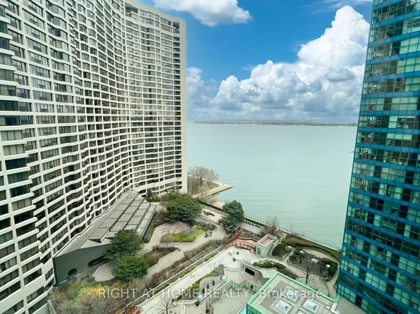 77 Harbour Sq #2306, Toronto, ON M5J 2S2