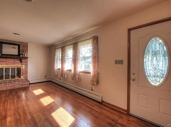3rd image of 1010 Bland Ave