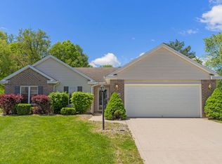 4223 Three Oaks Dr, Fort Wayne, IN 46809