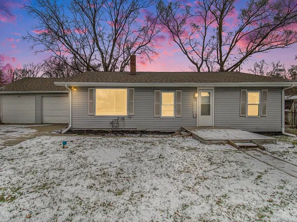 19243 Hamilton St, South Bend, IN 46637