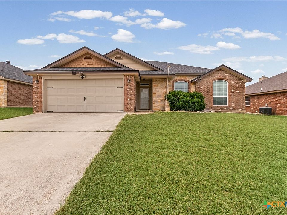1st image of 2704 Tarrant County Dr