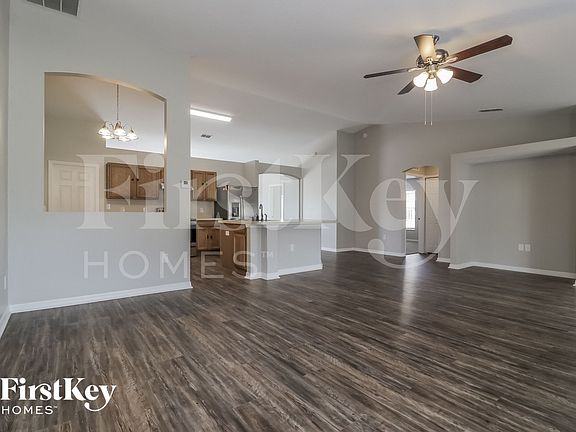 3rd image of 1865 Van Allen Cir