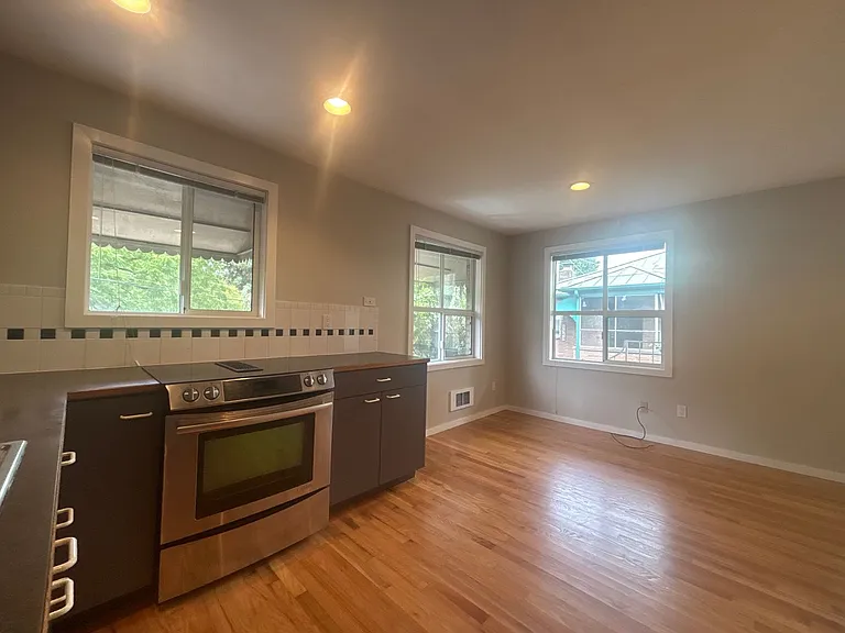 5536 TG Myint LLC — Photo 12
