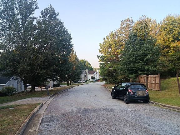 5th image of 3752 Cress Way Dr