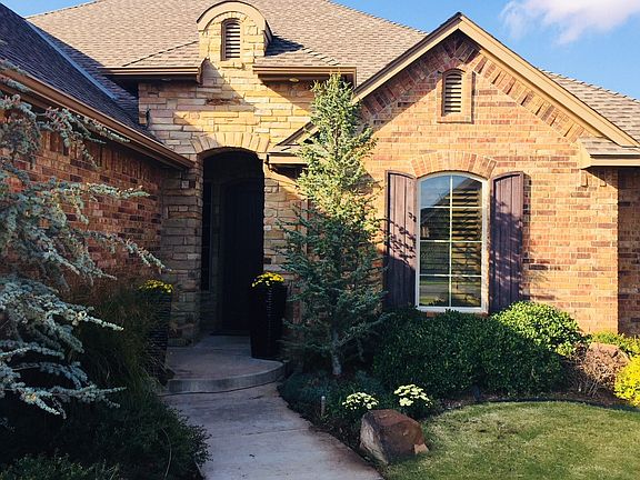 3rd image of 305 Turnberry Dr