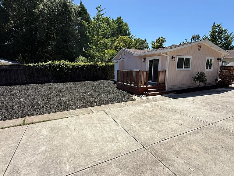 1537 Keesling Ave — Photo 4