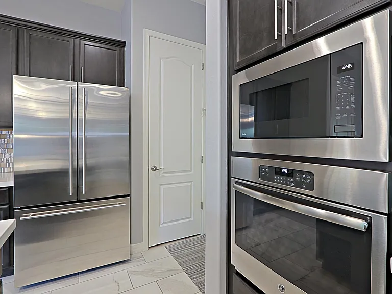 7350 E Vista Bonita Dr — Photo 4