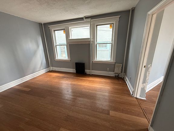 3rd image of 110 Brookside Ave Floor 1