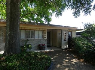 5330 Beechnut St, Houston, TX 77096