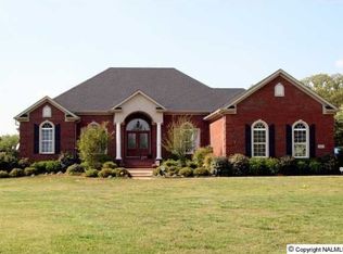 421 Dalton Dr, Huntsville, AL 35811