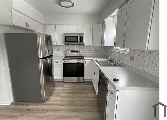 1st image of 4865 Nugent Dr