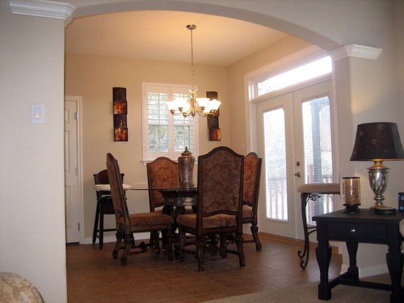 4th image of 160 Whisper Valley Ln